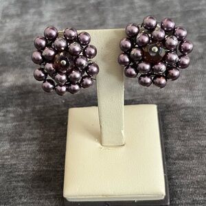 Colored pearl clip on earrings